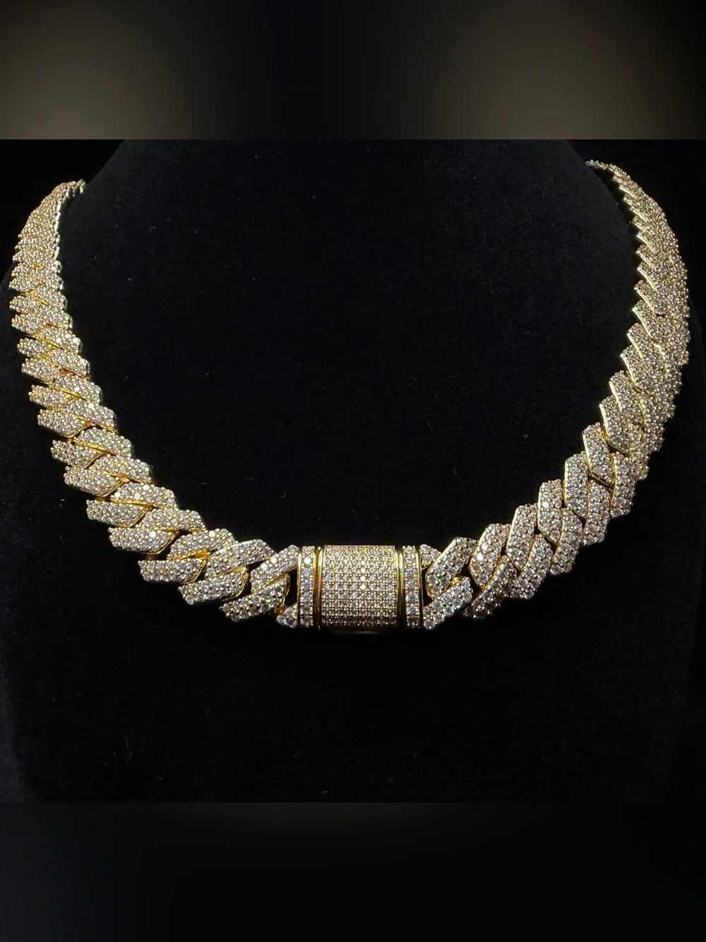 14K Stamped Gold Finish AAA CZ Iced Out Cuban Link 21in 12MM Chain Lock Box